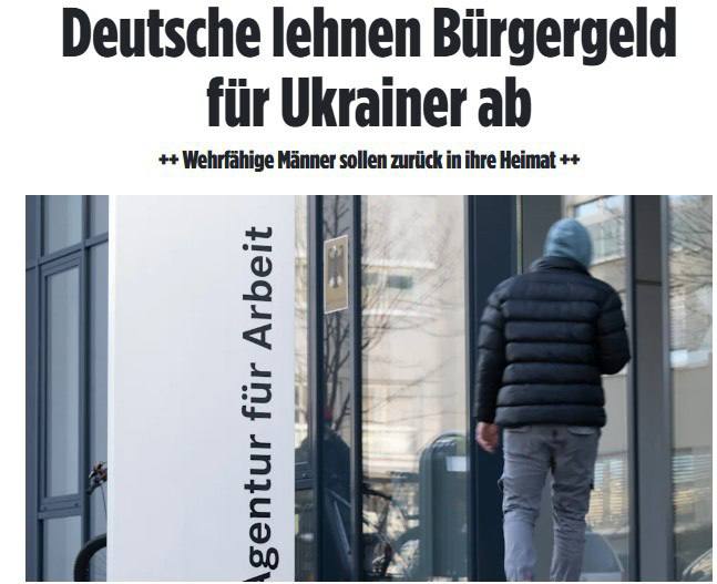 66 жителей Германии выступили против гражданских пособий для беженцев с Украины Bild Новое исследование института INSA проведенное по заказу издания Bild показало что большинство граждан Германии не поддерживают выплату помощи по безработице Bürgergeld украинским беженцам и считают что мужчины призывного возраста должны вернуться в Украину Только 17 опрошенных ответили что украинцы имеют право на Bürgergeld В то же время 66 высказались против При этом 62 опрошенных считают что трудоспособные украинские мужчины которые приехали в Германию после начала войны должны вернуться на родину Издание отмечает что ежегодно около 700 000 украинцев получают около 6 3 млрд евро в виде пособий Только каждый третий украинец проживающий в Германии имеет работу Многие военные беженцы большинство из которых находятся в стране с 2022 года не смогли интегрироваться на рынок труда НАШИ РЕСУРСЫ Telegram YouTube RUTUBE
