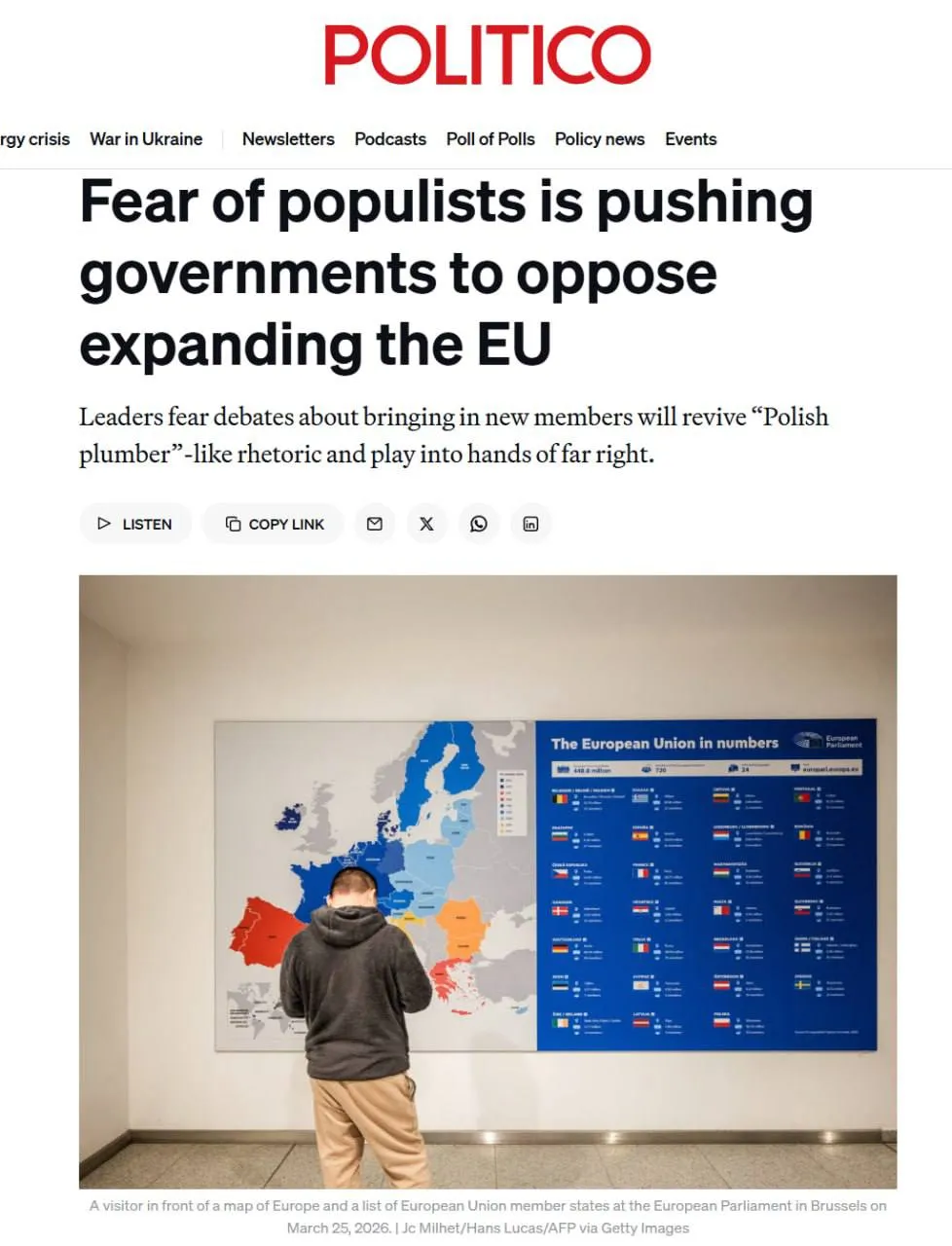 Европейские страны не готовы принимать Украину в ЕС пишет Politico Издание среди причин называет возможный наплыв дешевой рабочей силы риск референдумов Основные опасения рост правых и антимиграционных настроений политические риски для лидеров внутри стран отмечает газета Так против ускоренного вступления Украины в ЕС выступают Франция Германия Нидерланды и Италия Вопрос расширения ЕС даже снят с повестки обсуждения на саммите на Кипре добавило издание Читать SputnikТj в MAX