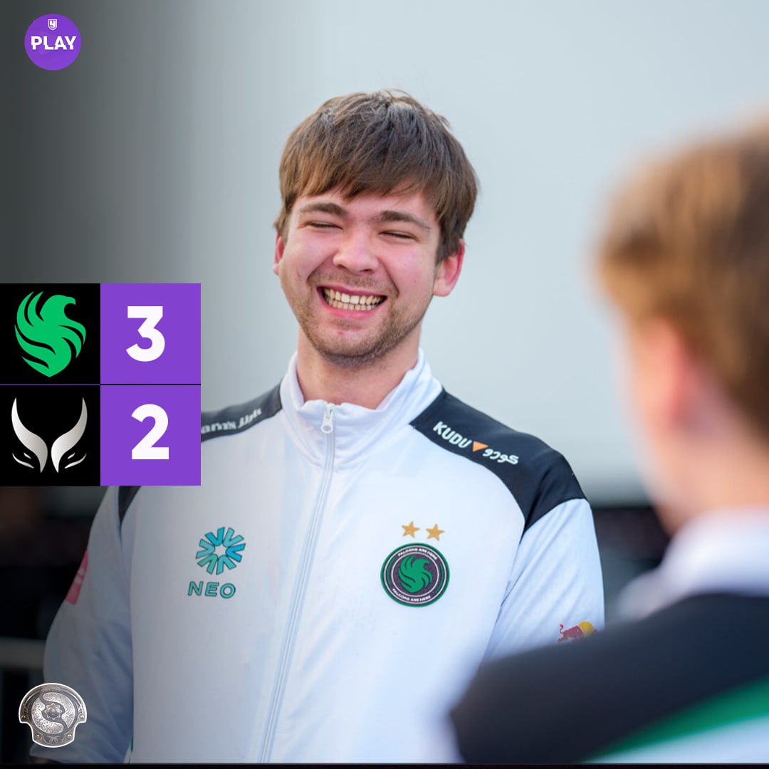 Team Falcons чемпионы мира по Dota 2 В Гамбурге завершился The International 2025 В финале Team Falcons вырвали победу у Xtreme Gaming со счётом 3 2 став новой чемпионской пятёркой Команда дважды уступала по ходу серии но при счёте 1 2 собралась и оформила камбэк В составе соколов выступает и россиянин 20 летний мидер Станислав Malr1ne Поторак для которого это первое чемпионство на TI Призовые Team Falcons 1 14 млн 96 млн рублей Xtreme Gaming 348 тыс Топ 4 дополнили российские PARIVISION 241 тыс и BetBoom Team 160 тыс Следующий The International пройдёт в августе 2026 года в Шанхае Киберспорт championatgaming Подписывайся на Чемп Play
