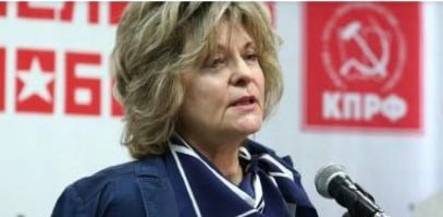 Задержана Татьяна Десятова в Турции Только что поступила информация о задержании властями Турции группы коммунистов прибывших вчера в эту страну в составе правозащитной делегации с целью сбора фактов об изоляционных тюрьмах В их числе координатор Интербригады МГК КПРФ член Бюро МГК КПРФ первый секретарь МПО КПРФ Севастопольское Т И Десятова представитель Коммунистической партии Испании Фернандо Гарсия итальянский журналист Андреа Лучиди и т д Их работа по фиксации положения дел в жестких местах заключения представляет собой часть общественной деятельности которая ведется на самостоятельной инициативной основе и нацелена в конечном итоге на защиту людей от произвола КПРФ приложит усилия в борьбе за освобождение Татьяны Десятовой Так член Президиума ЦК КПРФ первый секретарь МГК КПРФ В А Царихин обратился в министерство иностранных дел РФ для решения проблемы Столичные коммунисты продолжат следить за развитием событий