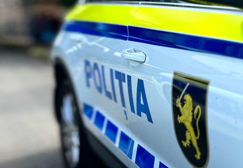 В Новоаненском районе полиция задержала подозреваемых в убийстве мужчины Ранее он числился пропавшим Предполагаемые причастные к убийству мужчина и его сожительница Ждем деталей расследования которые полиция обещала раскрыть позже