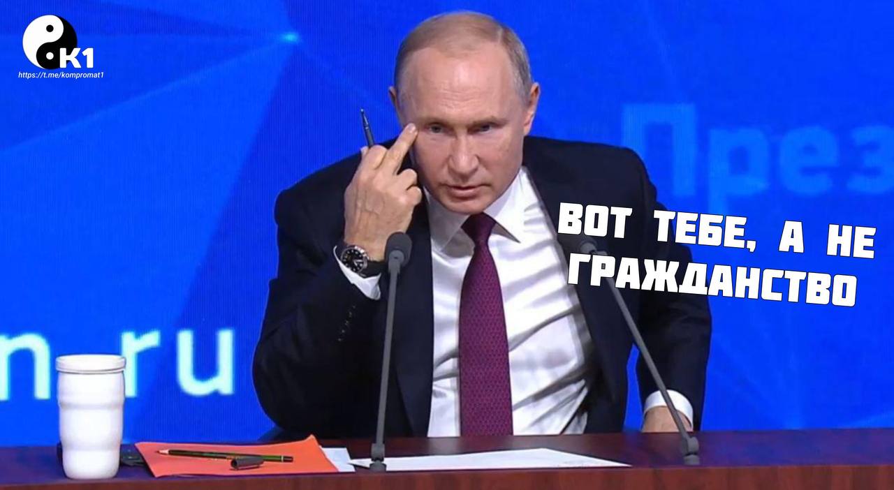 Добровольца из Бразилии, воевавшего за Россию, хотят выдворить 31-летний Рафаэль из Сан-Паулу, доброволец СВО, рискует быть депортированным, хотя на родине ему грозит тюрьма. Он учился и женился в России, служил в Донецке и участвовал в штурме Авдеевки. Несмотря на президентские обещания гражданства для участников СВО, иностранцу отказали в легализации. Путин в очередной раз показал, что его слова не стоят ничего. Подписаться Прислать новость
