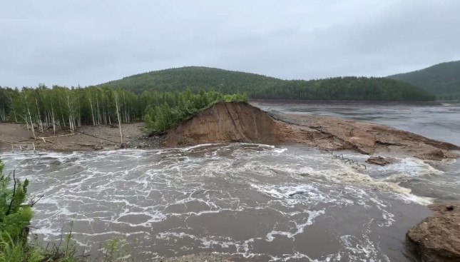 На Южном Урале заполнят Киалимское водохранилище   Для этого сделают временную перемычку перед насыпной дамбой.