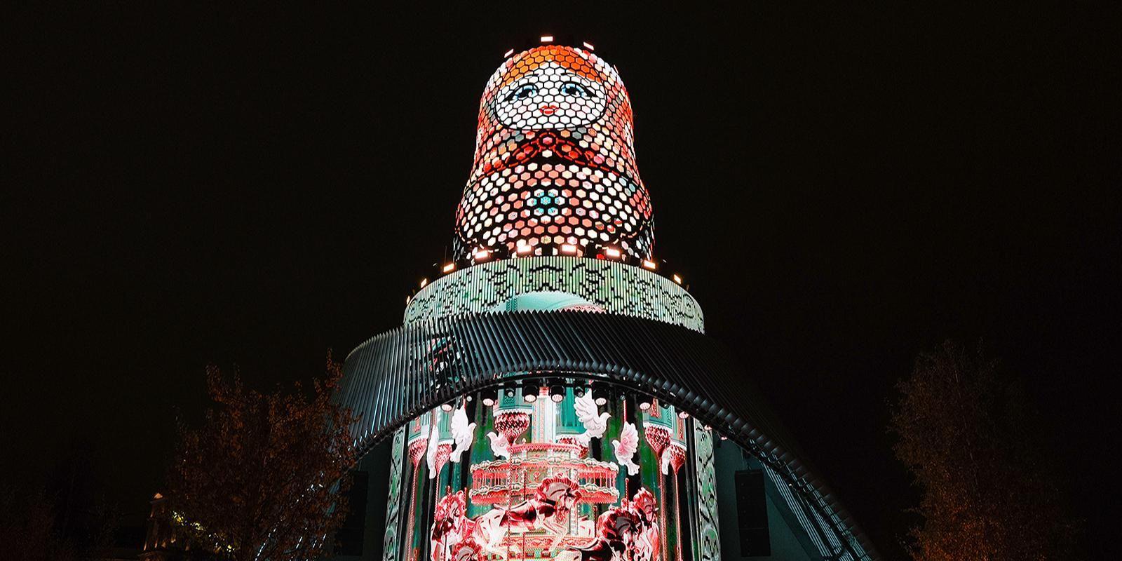 На Матрешке Москвы с 1 февраля начнут показывать программу о географии и культуре России Она будет проходить каждый вечер кроме понедельника Зрители совершат виртуальное путешествие от Крайнего Севера до Кавказа и увидят архитектурные достопримечательности обитателей Северного моря цифровое северное сияние горы и многое другое Начало с 18 00 Парк Зарядье   Вход свободный Город Москва в MAX и Telegram