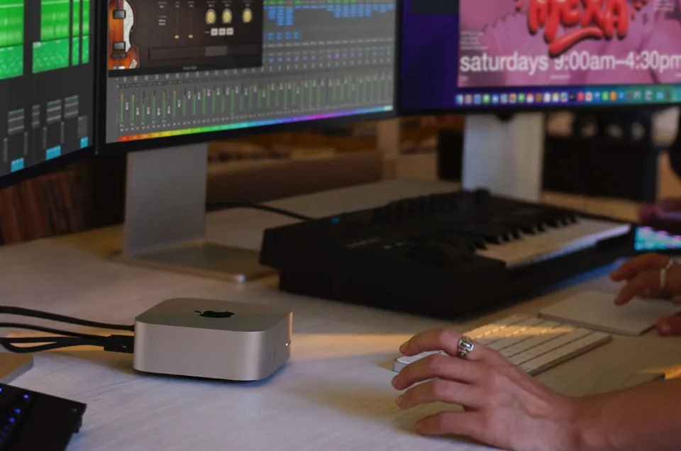 Apple Inc во вторник заявила что начнёт выпускать настольные компьютеры Mac mini в Хьюстоне позже в этом году в рамках инициативы увеличить производство в США AAPL Сегодня Apple производит подавляющее большинство своих компьютеров Mac в Азии включая предприятия в Китае Малайзии Вьетнаме и Таиланде Но компания давно выпускает Mac Pro самый малообъёмный Mac который обсуждается о постепенном снятии с производства на предприятии в Остине штат Техас Эта программа страдает от проблем с момента запуска первого Mac Pro Made in America в 2013 году jkinvest news jkinvest