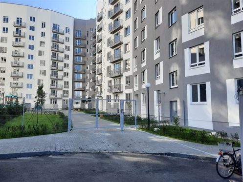 За девять месяцев текущего года в Ульяновской области введено в эксплуатацию 354 400 квадратных метров жилья из 705 000 плана 2025 Экватор пересечен в сентябре когда строительная отрасль увеличила жилищный фонд региона на 55 тысяч квадратов Где в начале осени встречали новоселов читайте в традиционном экономическом обзоре ulpravda ru