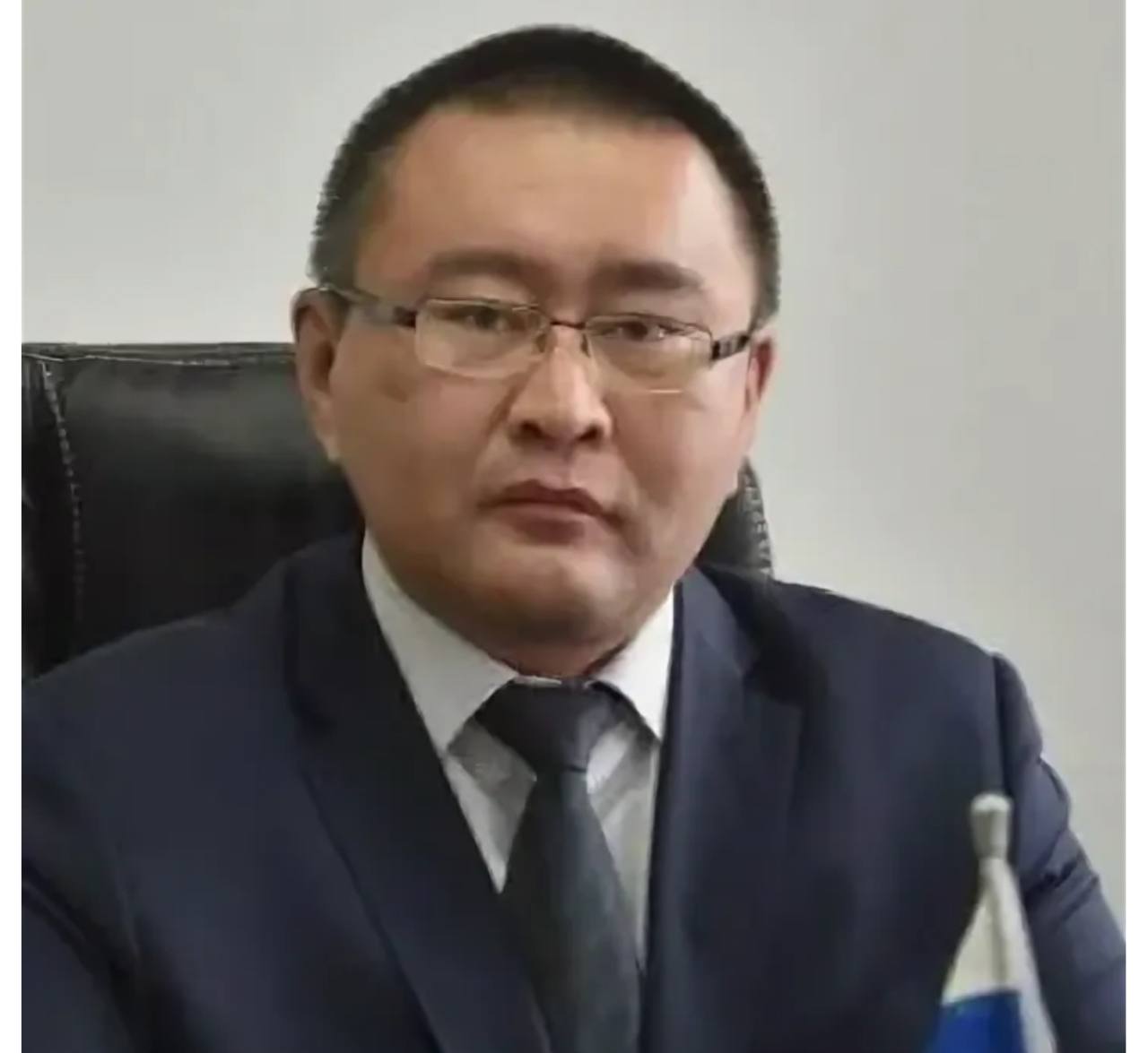 Экс-министр сельского хозяйства Галсан Дареев останется в СИЗО до 22 августа Советский районный суд учел болезненное состояние здоровья Дареева и его близких родственников, отсутствие судимостей, удовлетворительную характеристику, но мера не меняется Тивиком