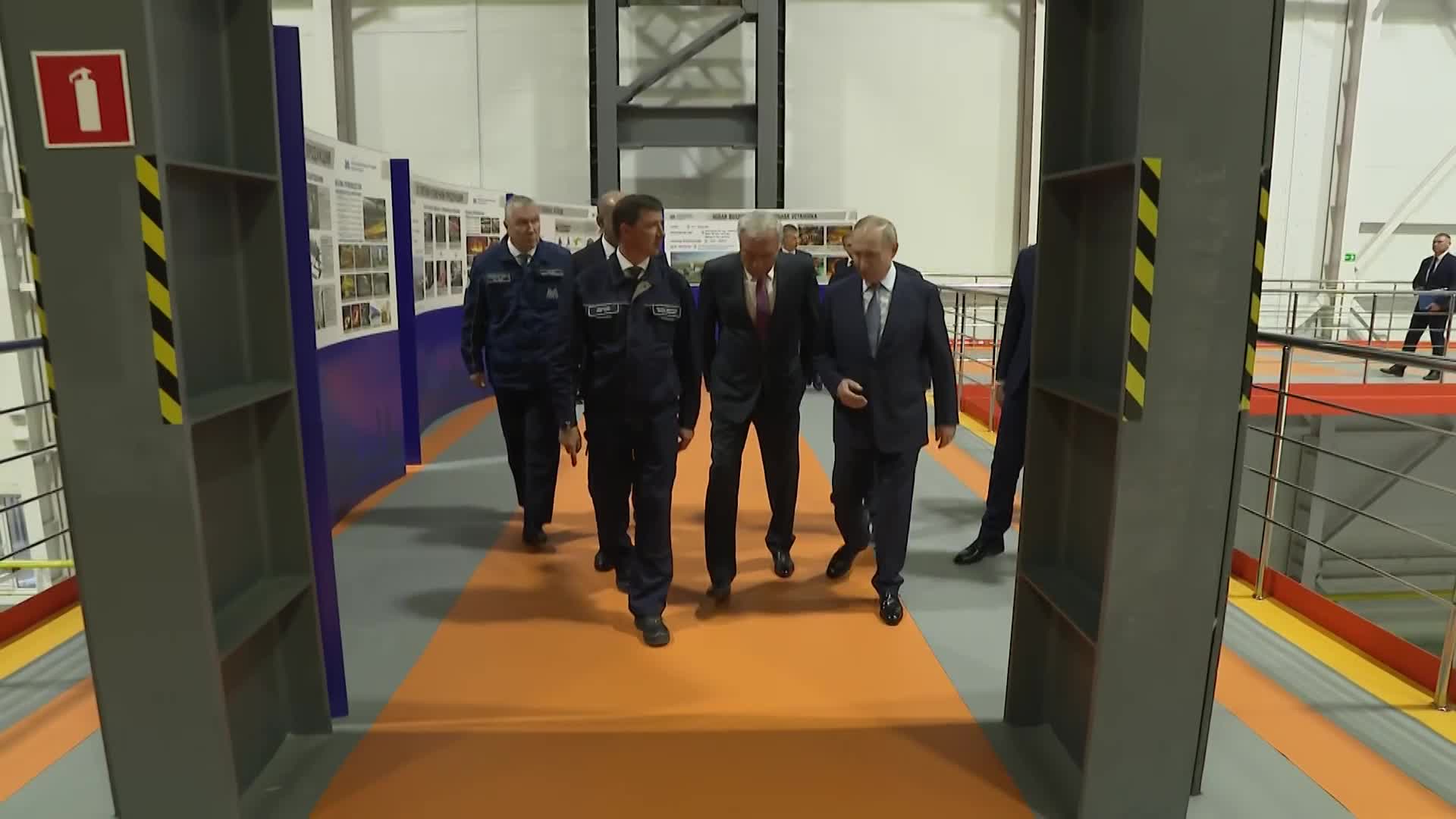 Владимир Путин запускает новый цех на Магнитогорском комбинате
