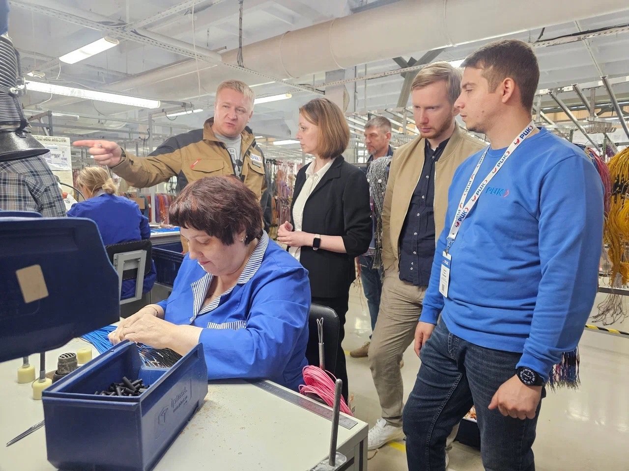 Не менее 152 нижегородских компаний присоединятся к федеральному проекту «Производительность труда» с 2025 года.  • Проект является частью нового нацпроекта «Эффективная и конкурентная экономика» и будет действовать до 2030 года.  • Президент РФ Владимир Путин поставил задачу повысить эффективность средних и крупных предприятий на 40%.  • Участие в нацпроекте мотивирует другие компании внедрять бережливые технологии.  • Планируется привлечь 152 региональных предприятия, но фактическая цифра может быть значительно больше к 2030 году.