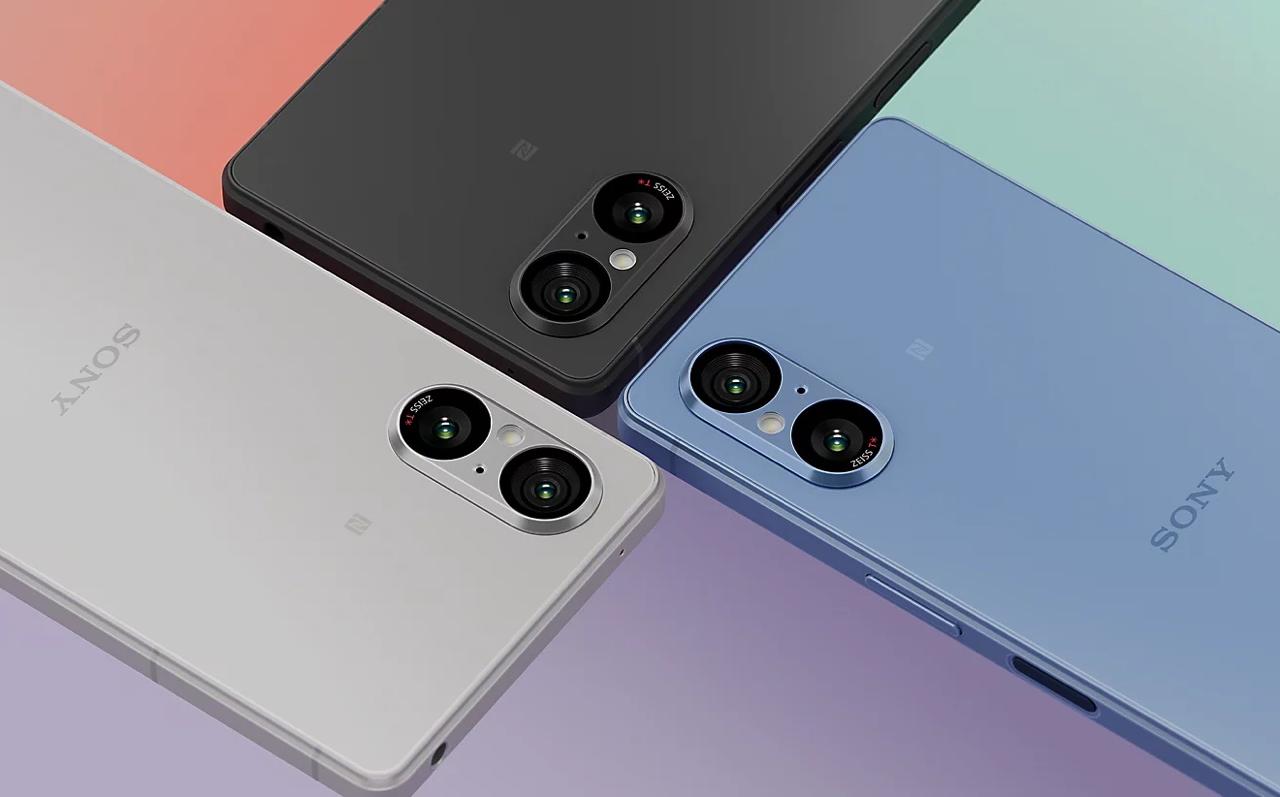 Sony вероятно прекратила производство собственных телефонов Xperia, пишут СМИ Компания удалила информацию о смартфонах со своих веб-сайтов, ориентированных на производство, в Таиланде и Китае. Раньше эти сайты перечисляли смартфоны среди своих производственных задач, но в последние месяцы они были удалены.