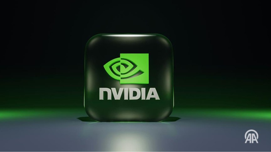 Американская Nvidia стала самой дорогой компанией в мире   Американская Nvidia стала самой дорогой компанией в мире, обогнав по рыночной стоимости Apple.  Акции Nvidia, торгуемые на бирже Nasdaq, подорожали во вторник, 5 ноября на 2,84 процента, достигнув отметки 139,91 доллара за акцию. Благодаря росту акций общая рыночная капитализация компании выросла до 3,43 триллиона долларов.  Таким образом, Nvidia, превысившая рыночную капитализацию Apple в 3,38 триллиона долларов, во второй раз стала самой дорогой компанией в мире.  Благодаря растущему спросу на чипы искусственного интеллекта акции Nvidia подорожали на 182,5 % с начала года.  В начале июня рыночная капитализация Nvidia впервые превысила 3 триллиона долларов.  ↘  Подробнее на нашем сайте: v.aa.com.tr/3385256    24/7 в сутки с Агентством «Анадолу»