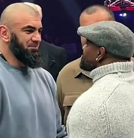 Йоэль Ромеро проведёт бой с Вагабом Вагабовым Ветеран смешанных единоборств Йоэль Ромеро в сентябре текущего года успешно дебютировавший в кулачных боях проведёт бой на голых кулаках в российской лиге IBA Bare Knuckle а его соперником станет чемпион Fight Nights в полутяжёлом весе Вагаб Вагабов Оба участника предстоящего матча накануне присутствовали на очередном турнире лиги в Москве и провели битву взглядов после официального анонса поединка который возглавит следующее мероприятие организации telesportudar