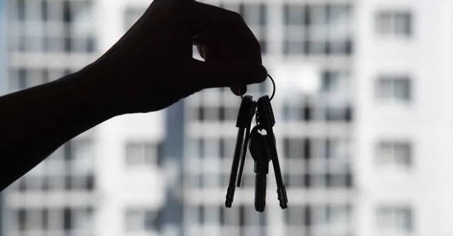 Курултай Башкирии направил в Совет законодателей России проект федерального закона о посредничестве в недвижимости сообщила пресс служба республиканского парламента Председатель Курултая Константин Толкачев сообщил что законопроект вводит понятие специалист по операциям с недвижимостью и определяет их права и обязанности Он также устанавливает порядок возмещения убытков клиентам Председатель Курултая Константин Толкачев сообщил что законопроект вводит понятие специалист по операциям с недвижимостью и определяет их права и обязанности Он также устанавливает порядок возмещения убытков клиентам Фото Олег Харсеев Коммерсантъ Подписывайтесь на Ъ Уфа Оставляйте бусты