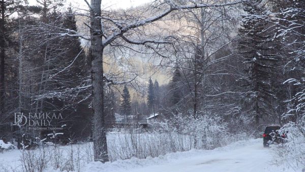 Жители Бурятии организовали сбор гуманитарной помощи для бодайбинцев В Муйском районе организовали сбор гуманитарной помощи для соседей бодайбинцев В пунктах сбора в ДК Верас и на проходной лесхоза в посёлке Таксимо принимаются тёплые одеяла и пледы газовые баллоны печки обогреватели и любые средства для обогрева Оказывают помощь в доставке вещей и всего необходимого большегрузы и маршрутное такси