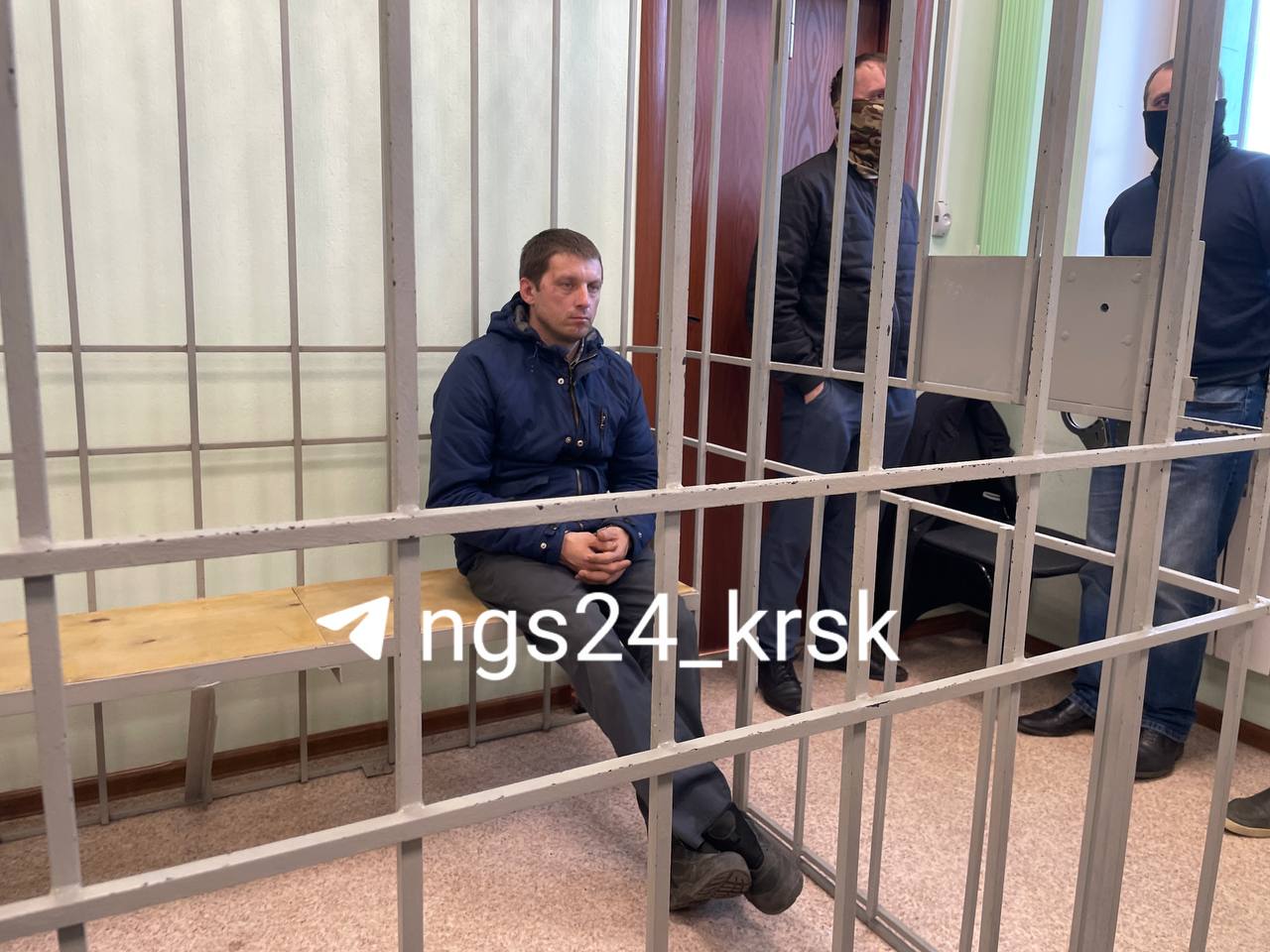 Суд продлил арест отцу троих убитых детей из Канска еще на четыре месяца, сообщает объединенная пресс-служба судов Красноярского края. Мужчина останется в СИЗО до 16 октября. Он обвиняется в истязаниях своего сына, единственного выжившего ребенка.