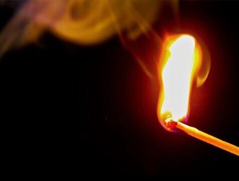Попытка поджога синагоги зафиксирована в Обнинске   По информации ТАСС со ссылкой на пресс-службу главного раввина России Берла Лазара, в ночь на 13 августа в калужском наукограде неизвестные попытались поджечь еврейский молитвенный дом. По предварительным данным, сооружение приняло на себя удар в виде трех бутылок с зажигательной смесью. В пресс-службе также напомнили о похожем инциденте в июле прошлого года. В результате действия злоумышленников в 2024 году был нанесен урон внутренней электроподстанции.