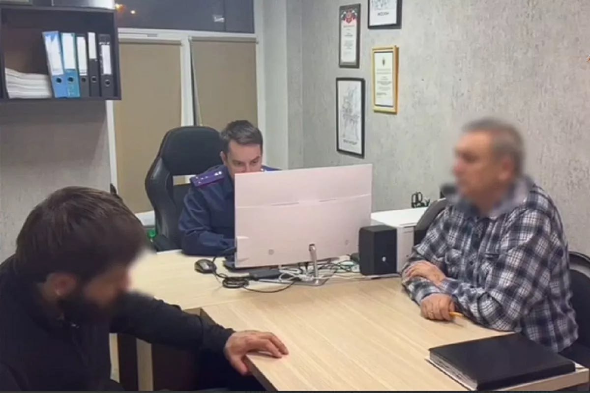 В Краснодаре задержали мужчину напавшего на девушек По данным следствия в ночь на 6 января на улице Красноармейской в Краснодаре мужчина напал на двух девушек и нанес им множественные удары руками и ногами А после скрылся с места происшествия В пресс службе Следкома Кубани сообщили что фигуранта нашли на территории Республики Адыгея и доставили к следователю На данный момент он задержан ему предъявлено соответствующее обвинение следствие намерено ходатайствовать о заключении обвиняемого под стражу Кубанские Новости Мы в MAX