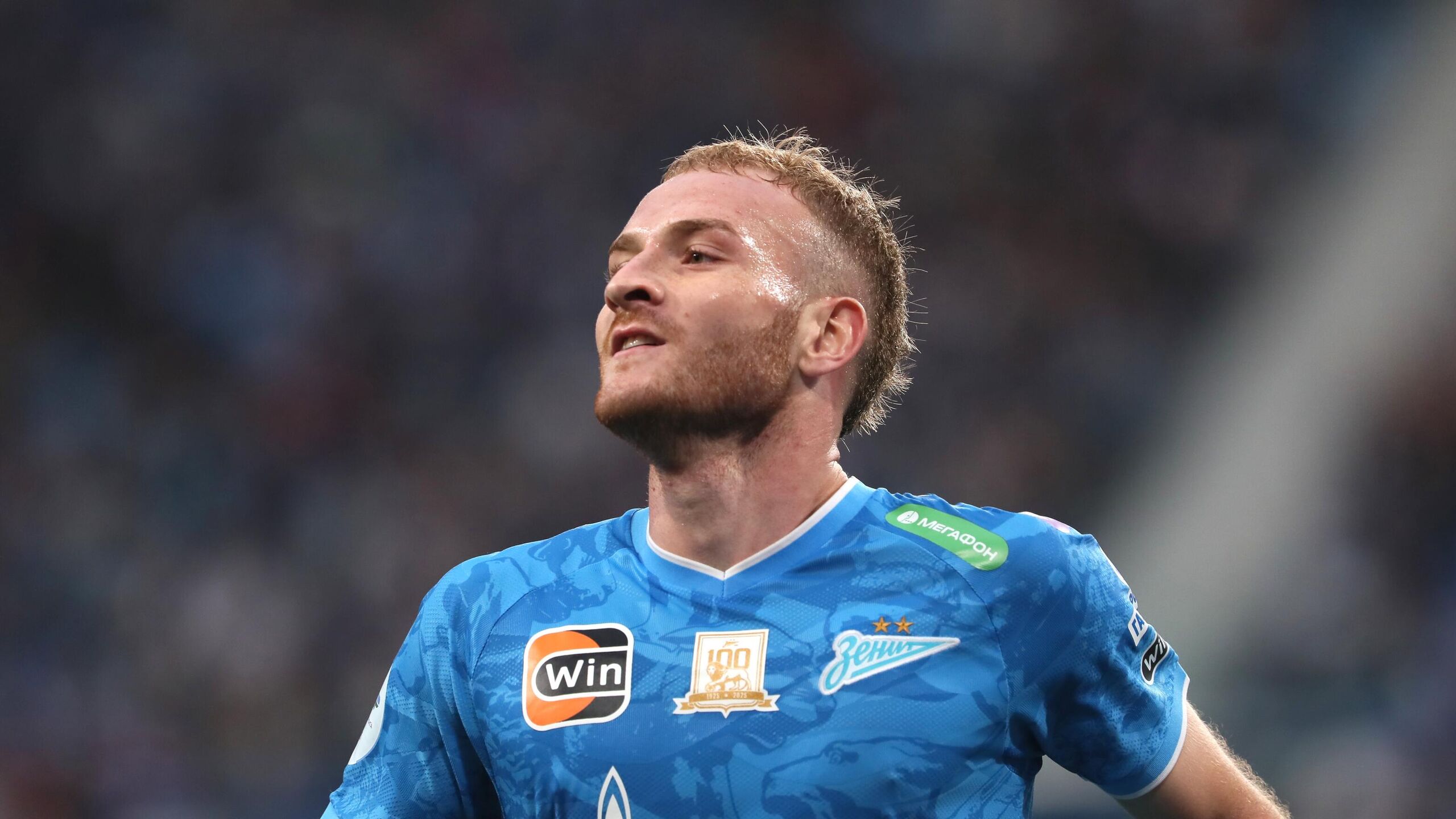 Агент нападающего петербургского Зенита Лусиано Гонду Густаво Гони опроверг информацию об интересе к футболисту со стороны московского ЦСКА По информации Sport24 в ЦСКА активно интересуются возможностью трансфера аргентинца в зимнее трансферное окно Клубы уже вступили в переговоры По этому поводу нет никакого предложения сказал Гони Гонду 24 года он является воспитанником Ривер Плейт Аргентинец перешел в Зенит в августе 2024 года Соглашение петербуржцев с Гонду рассчитано до июня 2028 года Футболист также выступал в составе Архентинос Хуниорс и принимал участие в Олимпийских играх в Париже