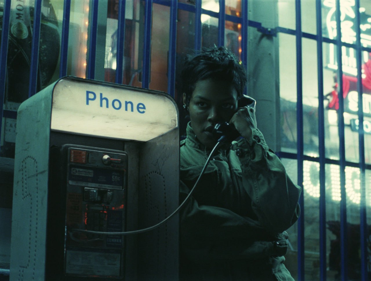 Церемония вручения Золотого глобуса стартовала лучшей актрисой второго плана в фильме стала Тияна Тейлор Битва за битвой ЗолотойГлобус2026 Кинопоиск Новости