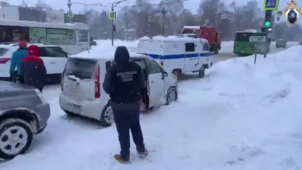 Труп мужчины обнаружили в автомобиле в Южно-Сахалинске    Машина была припаркована в центре города