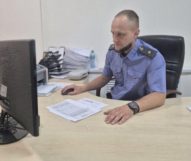 Инспекции гостехнадзора Карелии и Запорожской области обменялись опытом по контролю над работой аттракционов На очередной встрече в формате видеоконференцсвязи, организованной по инициативе начальника Инспекции гостехнадзора Республики Карелия Алексея Данилова с начальником Инспекции Гостехнадзора Запорожской области Сервером Кадыровым, который курирует в том числе Васильевский район, обсуждались вопросы безопасной эксплуатации аттракционов. В мае 2025 года совместно с прокуратурой Петрозаводска была проведена проверка действующих на территории города эксплуатантов аттракционов, при этом начальник Инспекции гостехнадзора Республики Карелия был привлечен в качестве специалиста. В ходе проверок были выявлены нарушения, большая часть которых устранена во время проверки. Эксплуатанты привлечены к административной ответственности, наказание в виде штрафа ими своевременно исполнено. Руководители Инспекций гостехнадзора обсудили, каким образом можно организовать подобные мероприятия во взаимодействии не только с органами прокуратуры, но и другими надзорными ведомствами, а также ряд других практических вопросов. Договорились о дальнейшем сотрудничестве и оказании консультативной помощи.