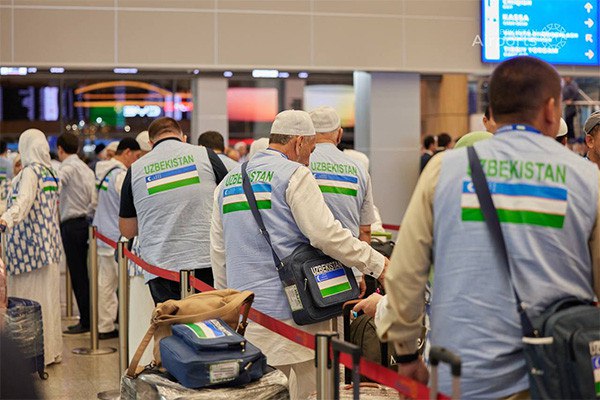 В Узбекистане запущен единый онлайн портал для регистрации паломников на хадж и умру В Узбекистане запущен портал Haj va Umra yagona portal Единый портал Хаджа и Умры который позволит гражданам подать заявку на участие в хадже в электронном формате   English O zbek tilida Ўзбек тилида На русском iOS Android