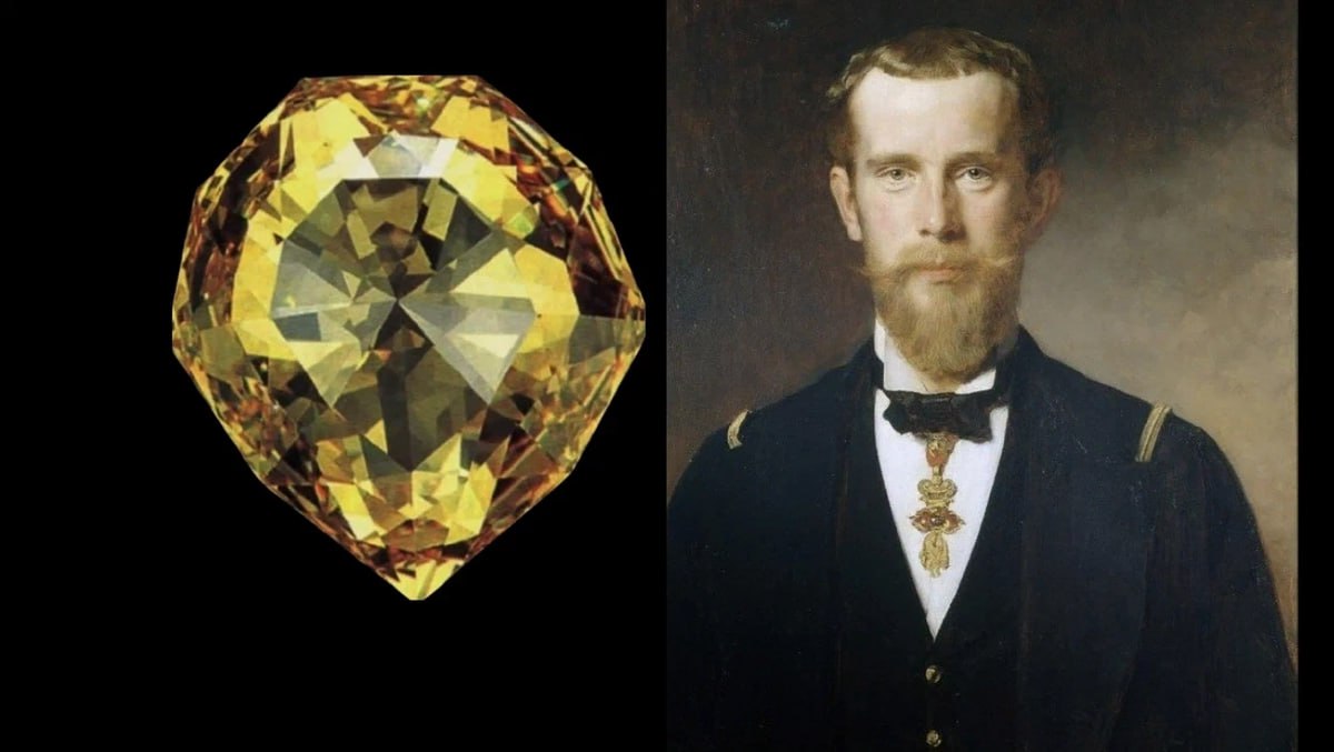 Легендарный Флорентийский бриллиант Габсбургов считавшийся утраченным нашёлся спустя сто лет Один из самых известных драгоценных камней Европы Флорентийский бриллиант Австрийский желтый бриллиант принадлежавший династии Габсбургов бесследно исчез в 1919 году Оказалось всё это время хранился в банковском сейфе в Канаде В конце 1 й мировой император Карл I предвидя крах Австро Венгерской империи вывез фамильные драгоценности в Швейцарию Среди них был 137 каратный жёлтый бриллиант грушевидной формы доставшийся Габсбургам от семьи Медичи В суете распада Австро Венгрии следы уникального бриллианта затерялись Со слов потомков династии Флорентийский бриллиант не исчез его тщательно скрывали Во время 2 й мировой Габсбурги тайно вывезли его в Канаду Местонахождение скрывали согласно завещанию последнего императора в течение 100 лет после смерти Карла В 2025 году срок истёк Теперь владельцы планируют выставить Флорентийский бриллиант в Канаде в музейном формате на всеобщее обозрение Подлинность камня уже подтвердили австрийские ювелиры Вот такая история достойная экранизации