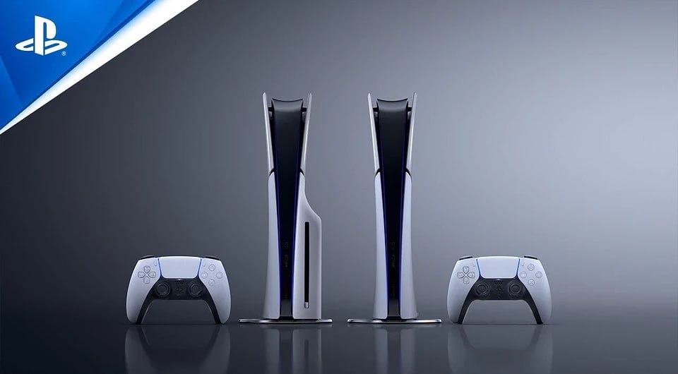 КАТАСТРОФА ТЕМПЫ ПРОДАЖ PS5 СТРЕМИТЕЛЬНО ПАДАЮТ В свежем отчете Sony сказано, что за все время было продано 77,8 миллиона консолей PS5. За последний квартал финансового 2024 года было продано 2,8 миллиона приставок. Для сравнения, за тот же период предыдущего года компания реализовала 4,5 млн PS5. За весь 2024 финансовый год купили 18,5 млн PlayStation 5 против 20,8 млн в 2023 году. А вот продажи игр в 2024-м выросли, с 286,4 миллиона копий до 303,3! В Sony ожидают, что общие продажи в 2025 году будут ниже, сократятся на 8% в сравнении с минувшим годом. Однако операционная прибыль, напротив, возрастет на 16%. Все потому, что в Sony ожидают роста выручки от игр и онлайн-сервисов. ФОТО: Олег Елков / Shutterstock #аврорамедиа_ps5 Telegram-экосистема АВРОРА МЕДИА МЕДИА НОВОСТИ РЕГИОН ЛАЙФ СПОРТ ГЕРЛЗ ХАЙТЕК ПЕРСОНЫ ИНСАЙД КРИМИНАЛ МОЛОДОСТЬ LIVE АВРОРА МЕДИА YOUTUBE RUTUBE