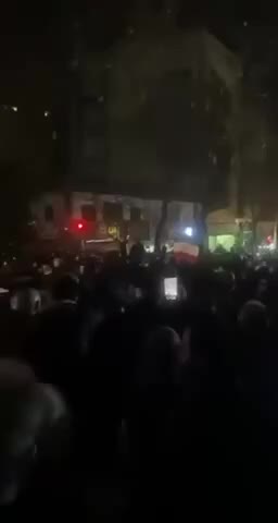 Иран ограничивает доступ в интернет на фоне протестов