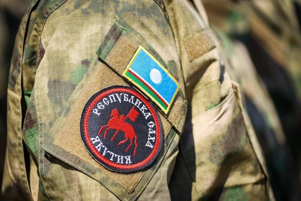 Более 160 участников СВО и членов семей военнослужащих трудоустроены в Якутии 45 участников специальной военной операции и 116 членов семей военнослужащих трудоустроили в текущем году в Якутии на момент 15 июля. Об этом в ходе брифинга от 16 июля сообщила председатель Госкомитета республики по занятости населения Светлана Горюшинская. «Службой занятости республики продолжается приоритетное содействие в трудоустройстве участников специальной военной операции и членов их семей. За последние полгода совместно с филиалом госфонда «Защитники Отечества» для них проведено много различных мероприятий, включая ярмарки вакансий, открытые профессиональные отборы», — отметила Светлана Горюшинская. Подробнее читайте по ссылке Фото: пресс-служба главы и правительства Якутии