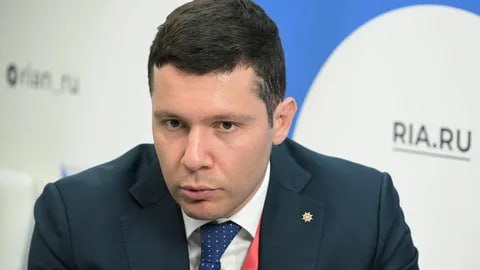 Отечественные предприятия выпустили 40 тысяч гражданских беспилотников за два года Об этом в интервью телеканалу Россия 24 рассказал министр промышленности и торговли РФ Антон Алиханов Глава Минпромторга также отметил что в РФ достаточно неплохие показатели по росту государственного гражданского заказа По его словам в этом году отрасль БАС получит дополнительный заказ на выпуск от 13 до 15 тысяч беспилотников Наша задача выстроить все таки спрос в гражданских отраслях У нас главные потребители которые закупают беспилотники это сельское хозяйство пока это 70 80 по разным оценкам И есть еще рынок не только закупки самого беспилотника но и услуг отметил министр БАС беспилотники АнтонАлиханов Россия24 bespilotny1