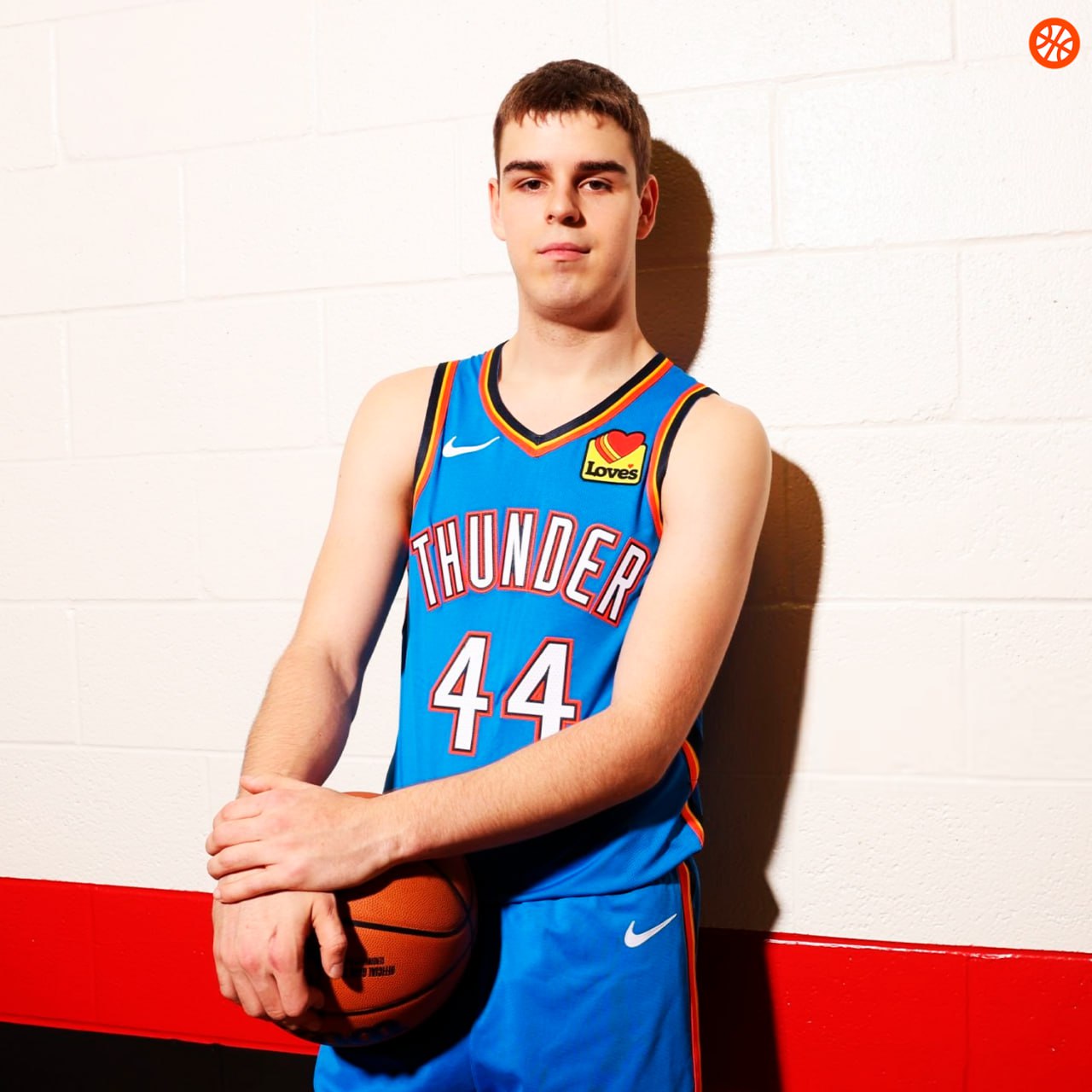 У Николы Топича диагностирован рак яичек Врачи дают крайне позитивный долгосрочный прогноз на полное выздоровление игрока 12 й номер драфта 2024 пропустил весь прошлый сезон из за разрыва крестообразной связки В начале октября ему была проведена операция на яичках после которой и было выявлено заболевание здоровья ШОУТАЙМ   Спортс   Приложение