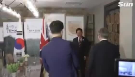 Кир Стармер на саммите G7 перепутал переводчика с президентом Южной Кореи