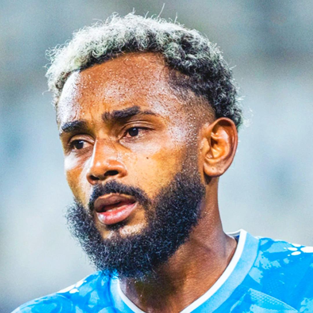 Вендел будет зарабатывать в полтора раза больше по новому контракту 4 5 млн евро вместо 2 7 млн Вероятно повышение связано с тем что бразилец скоро получит российский паспорт МЯЧ RU Все рекорды сезона в приложении ГОЛ