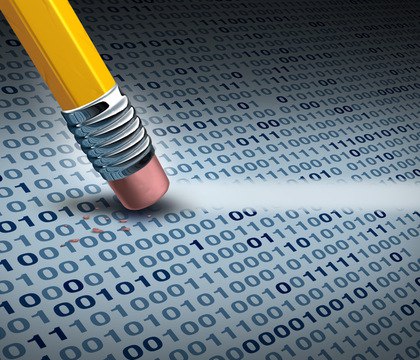 ИИ ChatGPT 5 3 Codex по ошибке удалил все данные с диска пользователя Как сообщает Notebookcheck ИИ ChatGPT 5 3 Codex по ошибке удалил все данные с накопителя пользователя Reddit Описанный случай демонстрирует как небольшая синтаксическая ошибка может иметь критические последствия Предполагалось что помощник по программированию на основе ИИ очистит временные папки Python с помощью скрипта