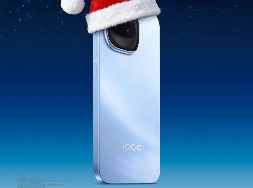 Представлен iQOO Z11 Turbo iQOO официально раскрыла дизайн и ключевые характеристики нового смартфона Z11 Turbo Устройство уже несколько дней тизерили в Китае а теперь продукт менеджер бренда подтвердил основные спецификации и показал заднюю панель   Характеристики Чип Snapdragon 8 Gen 5 Основная камера 200 Мп Фронтальная камера 32 Мп Доп камера 8 Мп Сканер отпечатка ультразвуковой под экраном Батарея 7600 мА ч Корпус металлическая рамка Защита IP68 IP69 Экран 6 59 OLED LTPS Разрешение 1 5K Дизайн Стеклянная задняя крышка Плоские грани Квадратно скруглённый блок камер Вертикальная LED вспышка Плоский дисплей фронт пока не показан Цена и сроки Ожидаемый релиз январь 2026 года Цена около 2500 юаней 355 Если характеристики подтвердятся сможет ли Z11 Turbo стать самым выгодным производительным смартфоном начала 2026 года Заказать сборку ПК в InterPC Закрытый чат Наши каналы Iqоо Тeлeфoны