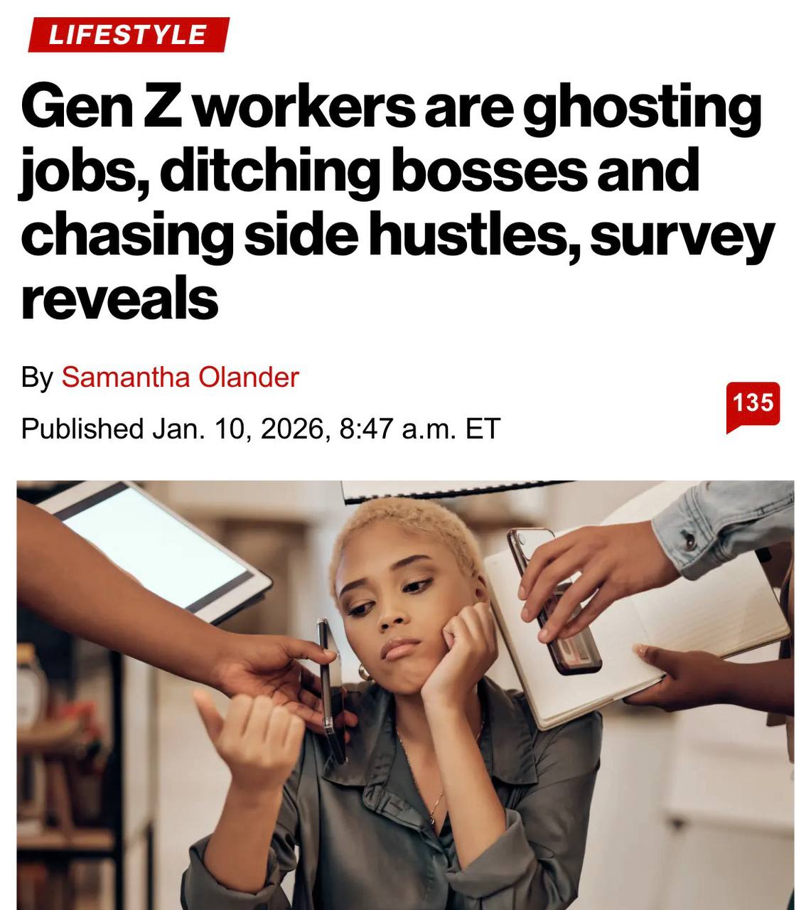 Бизнес в ближайшее время ждёт большой отток зумеров пишет New York Post В среднем зумеры работают в одном месте 1 8 года уже в этом году 47 опрошенных планируют уволиться В отличие от предыдущих поколений они не хотят оставаться на работе которая ставит под угрозу автономность и психологическое состояние даже если это означает нестабильность Чтобы подзаработать зумеры идут на всё Мониторинг показал что 26 обращаются к азартным играм 14 создают аккаунт на OnlyFans и 18 продают фото ног И только один из четырех работяг зумеров говорят о том что искренне заинтересованы в своей работе Коллеги зумеры держитесь