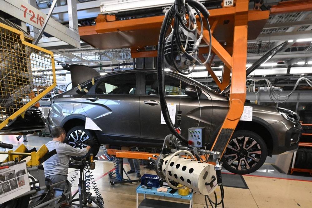 Срок уплаты утильсбора для крупных автопроизводителей в России перенесён на декабрь 2026 года Минпромторг bisrub