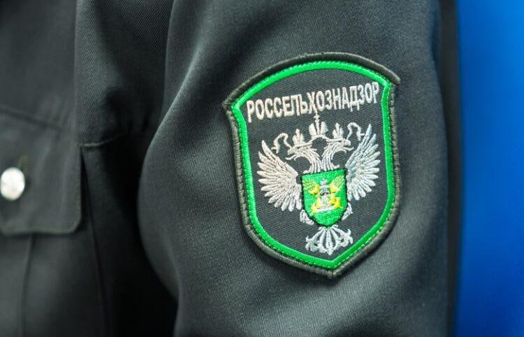 В Запорожской области продолжаются проверки заведений общественного питания на соблюдение ветеринарных требований и правил безопасности Сотрудники Россельхознадзора выявили случаи использования продукции животного происхождения без ветеринарных сопроводительных документов Мониторинг в системе Меркурий подтвердил факты нарушений По итогам последнего выездного обследования вынесено 3 предостережения Всего с начала года проверено более 100 объектов общественного питания объявлено свыше 100 предостережений 1  2  3   Использование продукции без ветеринарных документов это риск для здоровья людей и серьезные последствия для бизнеса Призываем предпринимателей соблюдать ветеринарные требования и работать только с проверенными поставщиками Министерство АПК и продовольственной политики Запорожской области