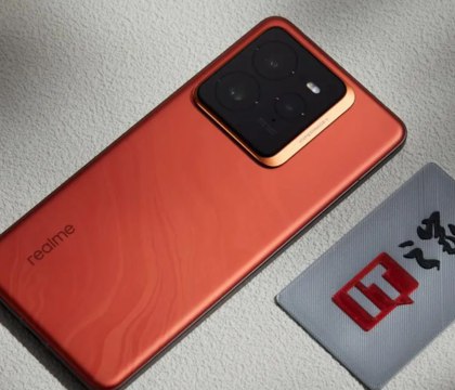 IThome выпустил обзор realme GT7 Pro Mars Exploration Edition — красивый и с богатым комплектом  Компания realme только успела показать дизайн флагмана realme GT7 Pro, а некоторые издания уже выпустили материалы, посвященные грядущему устройству. В частности, китайский ресурс IThome сделал распаковку оранжевой версии Mars Exploration Edition и показал смартфон на фото, а заодно и его комплект поставки. Получилось что-то вроде мини-обзора.  Читать далее