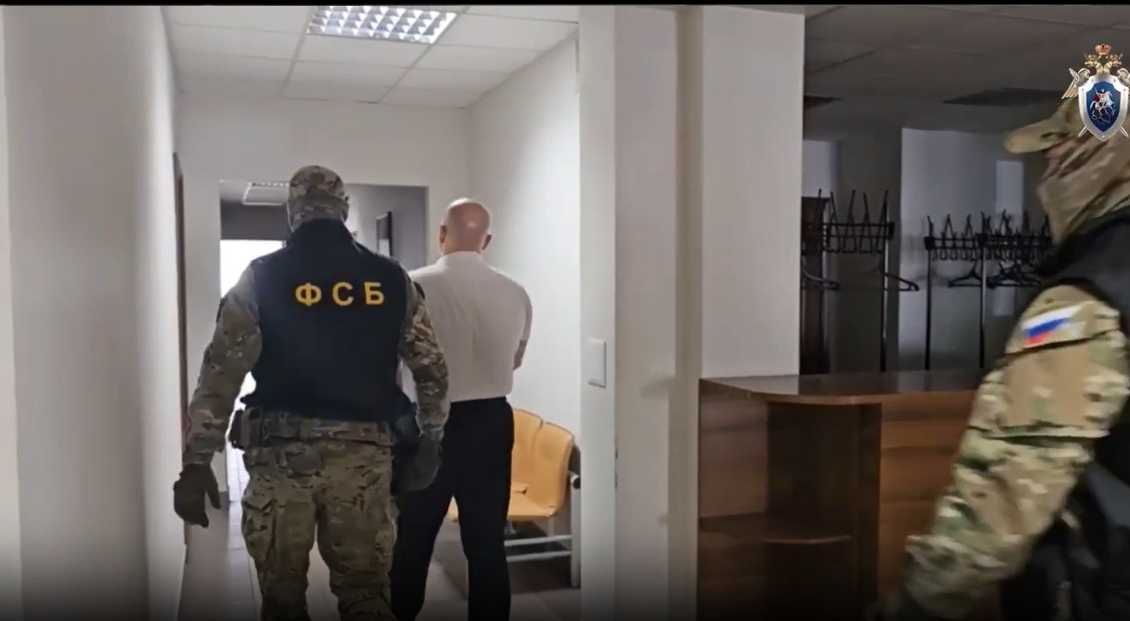 ФСБ задержала топ-менеджера «Газпром газораспределение Челябинск». Заместителя главного инженера подозревают в получении взятки.   Подробнее на «Правде УрФО»