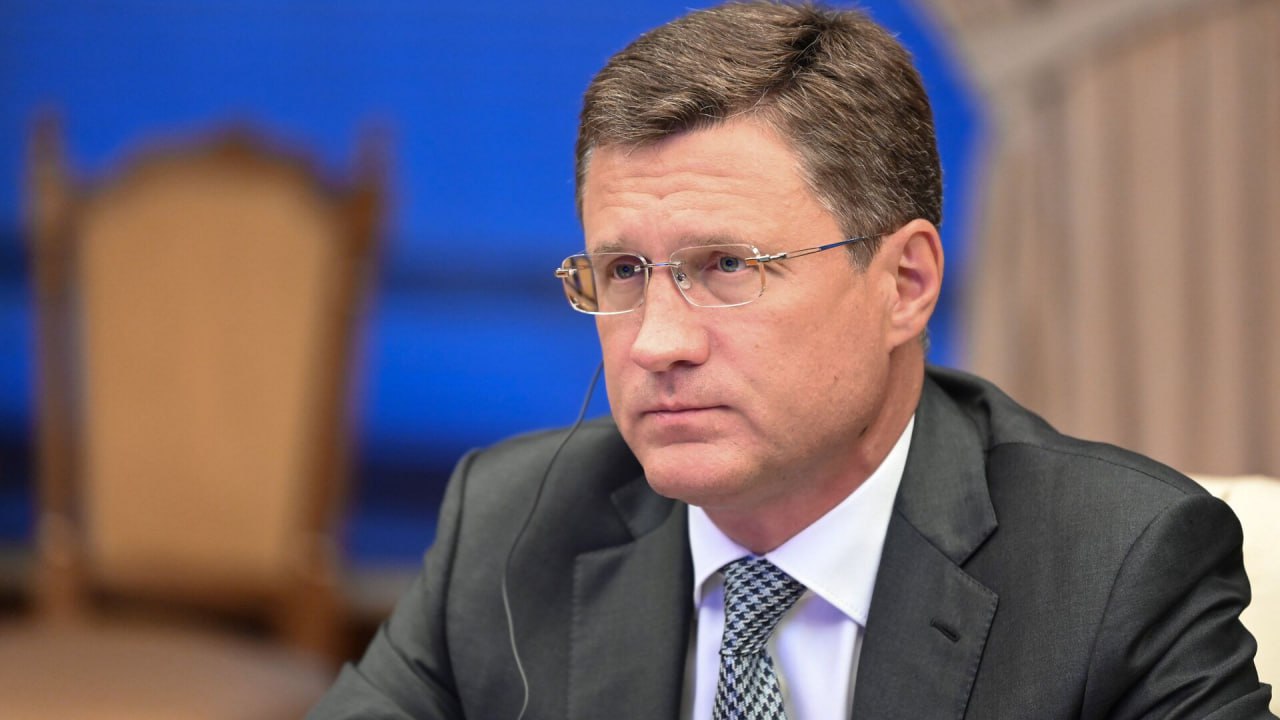 Александр Новак экономика России находится на этапе снижения инфляции Давление уменьшается несмотря на все вызовы со стороны западных стран заявил вице премьер За последние несколько лет экономика показала рекордные цифры и показала самое главное свою устойчивость и возможность двигаться вперёд подчеркнул в ходе выступления на церемонии вручения премии Ведомостей Импульс Александр Новак По его словам экономика Российской Федерации находится в стадии формирования сбалансированного устойчивого роста и снижения инфляции Подписаться на Говорит Москва Telegram VK MAX