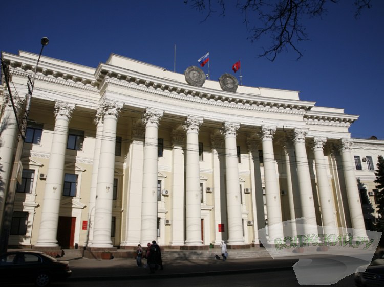 В Волгограде назначена новый руководитель комитета информационных технологий В администрации Волгоградской области очередные предновогодние кадровые перестановки Как сообщили Волжский ру в пресс службе обладминистрации новый руководитель назначен в комитет информационных технологий региона В должность вступила Антонина Некина ранее занимавшая кресло зампредседателя комитета экономической политики и развития Волгоградской области Она курировала направление цифровой трансформации также курировала деятельность МФЦ и реализацию проекта Школа 21 Антонина Некина прошла путь от простого специалиста до руководящих должностей Подробнее на Волжский ру   www volzsky ru index php wx 16 wx2 82335 ВолжскийРу волжский vlz