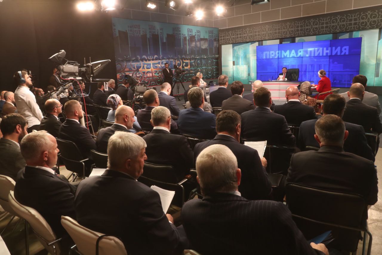 Прямая линия с Главой РИ Калиматов распорядился устранить дублирование названий улиц в населенных пунктах Ингушетии Подписывайтесь на нас в МАХ