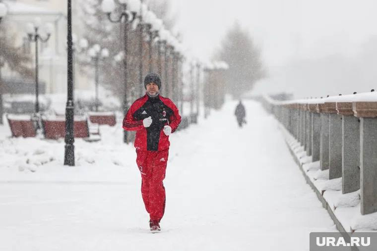 Трезвую пробежку отменили Причина непьющих слишком мало Общественное движение Трезвая Пермь сообщило что традиционного забега в честь Дня защитника отечества не будет Мало желающих Акция проводилась в Перми с 2012 года несколько раз в год бегали 1 января 23 февраля в День трезвости и 4 ноября Совместные забеги народные игры спорт на свежем воздухе всё это было визитной карточкой движения Организаторы уверяют Трезвая Пермь не закрывается а отменяется только ближайшее мероприятие А вы бы побежали     Подписаться   Дать буст Мы в MAX