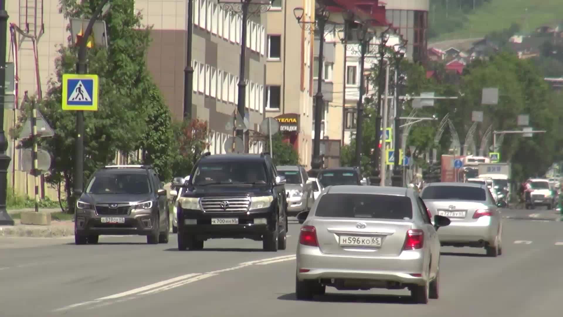 Завершение ремонта проспекта Победы в Южно-Сахалинске под контролем губернатора