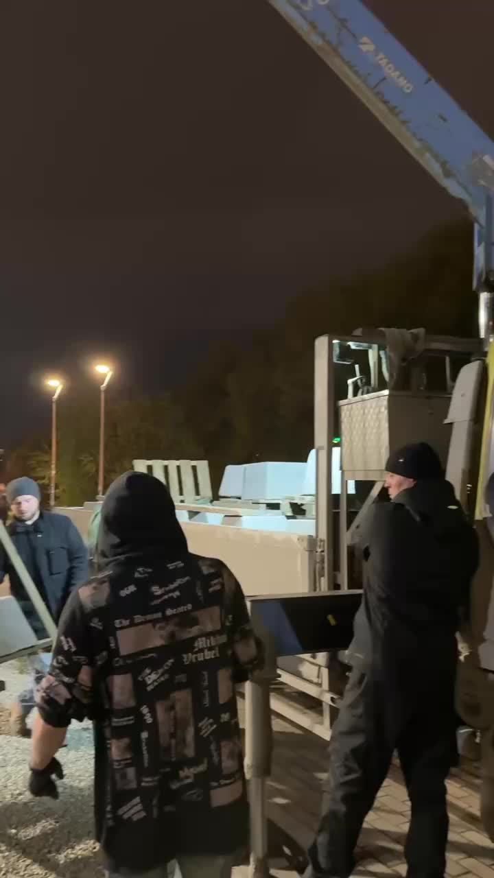 Памятник клавиатуре в Екатеринбурге возвращается после реставрации