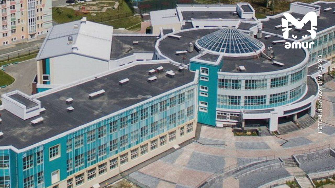 Туберкулез выявили в школе Южно Сахалинска Карантин там вводить не стали Заболевший один из работников 3 й гимназии на улице Детской не педагог Руководство учреждения организовало массовое обследование учеников и сотрудников Осмотры проводят поэтапно чтобы избежать скопления людей в разные дни и по группам Родителям уже отправили СМС с просьбой привести детей в тубдиспансер первые в очереди младшие классы Ситуацию взял на контроль Роспотребнадзор Следком начал проверку Подписывайся на Amur Mash