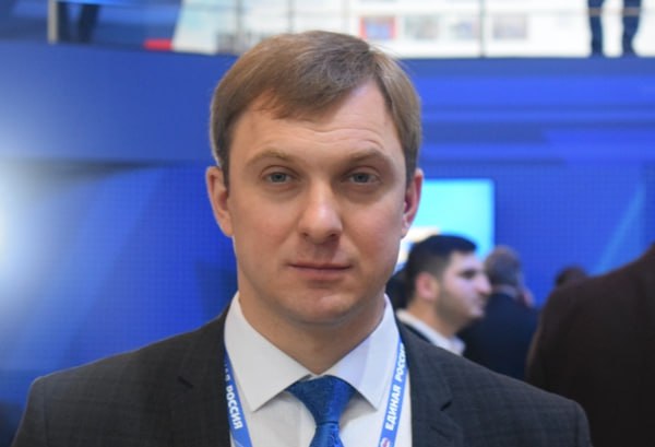 В Саратовской области появилось новое министерство это министерство внутренней региональной и муниципальной политики Оно образовано путем объединения двух министерств внутренней политики и по делам территориальных образований С 17 февраля министром назначен Александр Милованов Он экономист выпускник СГАУ им Вавилова Вся карьера прошла в родном вузе от специалиста учебного центра до проректора по экономическому развитию Мы в MAX Мы в TG Прислать новость