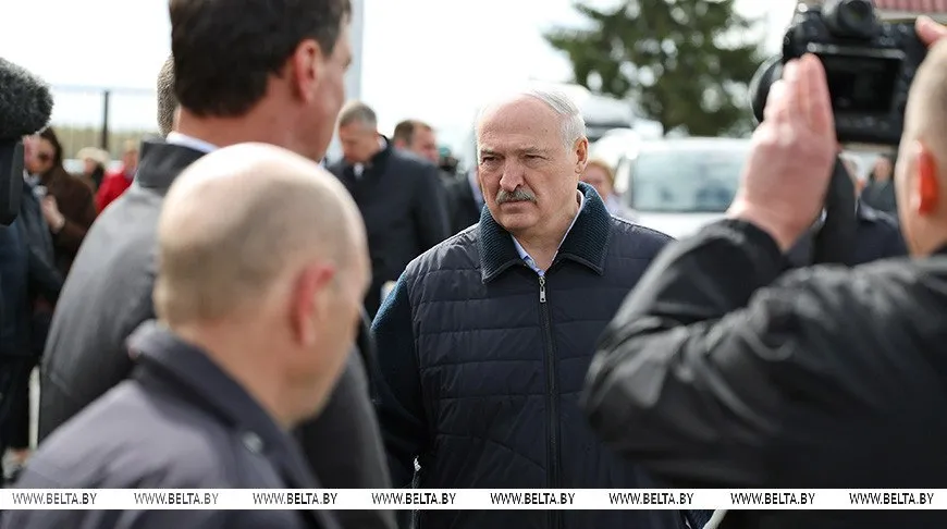 Началась большая командировка Президента Беларуси Александра Лукашенко в Гомельскую область Главная тема поездки главы государства на юг страны региональное развитие